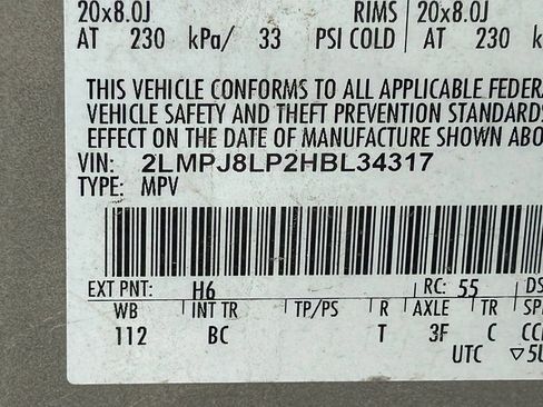 Used 2017 Lincoln MKX Reserve image 14