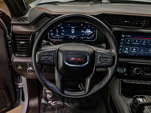 Used 2024 GMC Sierra 1500 AT4 w/ Technology Package image 18