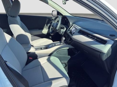 Used 2022 Honda HR-V LX image 19