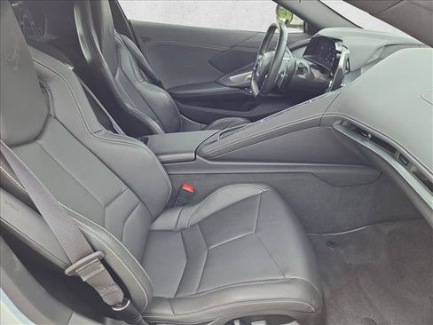 Used 2021 Chevrolet Corvette Stingray Coupe w/ 1LT RWD image 18