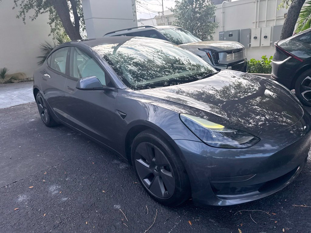 Used 2023 Tesla Model 3 Standard Range RWD image 3