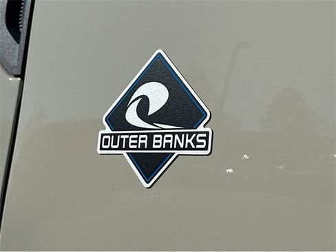 New 2025 Ford Bronco Sport Outer Banks w/ Outer Banks Tech Package+ image 16