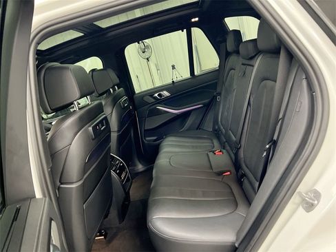 Used 2022 BMW X5 M50i w/ Executive Package image 24