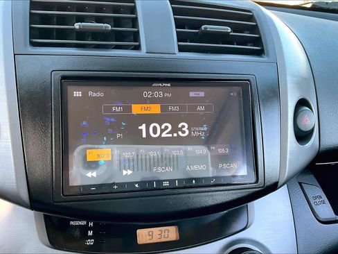 Used 2008 Toyota RAV4 Sport image 32