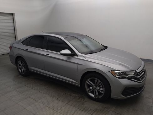 Used 2022 Volkswagen Jetta SE FWD image 11