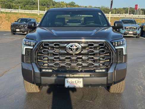 Used 2022 Toyota Tundra Platinum w/ Advanced Package AWD/4WD image 9