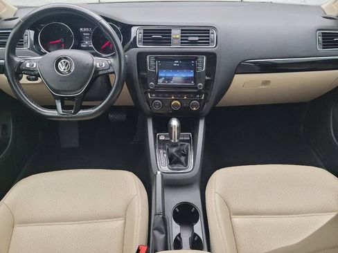 Used 2017 Volkswagen Jetta SEL FWD image 22