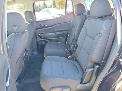 Certified 2023 GMC Acadia SLE image 31