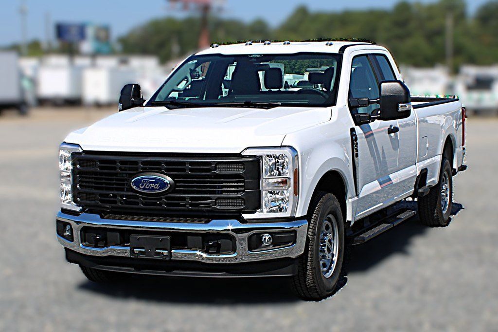Used 2026 Ford F250 XL w/ XL Chrome Package RWD image 2