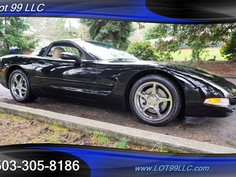 Used 2004 Chevrolet Corvette Coupe w/ Preferred Equipment Group image 7