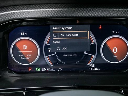 Certified 2025 Volkswagen Atlas Peak Edition SE image 3