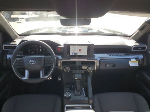 Used 2025 Toyota Tacoma TRD Sport image 24