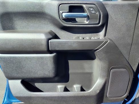 New 2026 Chevrolet Silverado 2500 Custom w/ Custom Value Package image 10