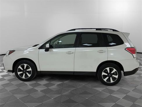 Used 2018 Subaru Forester 2.5i Premium w/ All-Weather Package image 6