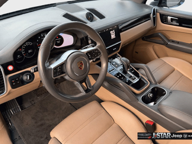 Used 2021 Porsche Cayenne AWD/4WD image 28
