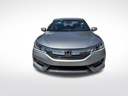 Used 2017 Honda Accord Sport image 3