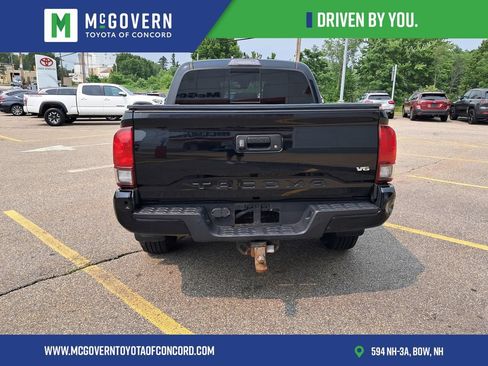 Used 2019 Toyota Tacoma TRD Off-Road w/ Technology Package AWD/4WD image 4