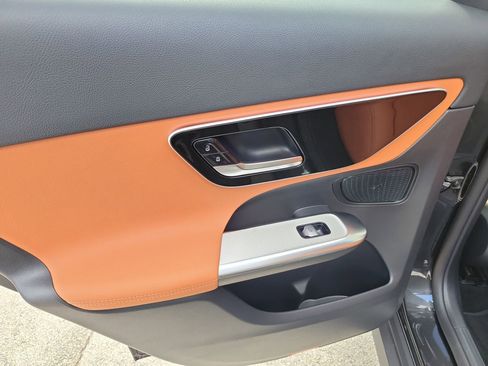 New 2026 Mercedes-Benz GLC 300 image 9