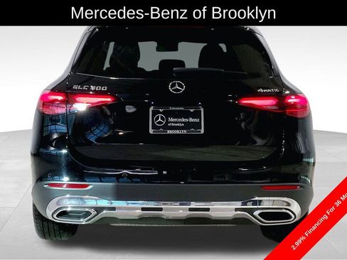 Certified 2025 Mercedes-Benz GLC 300 4MATIC image 5