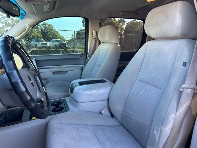 Used 2010 GMC Sierra 1500 SLE w/ Power Pack Plus AWD/4WD image 8