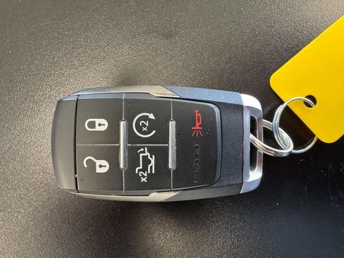 Used 2024 RAM 2500 Limited image 26