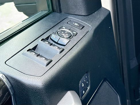 Used 2018 Ford F250 Platinum w/ Platinum Ultimate Package image 18