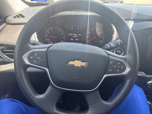 Used 2021 Chevrolet Traverse LS w/ LPO, Floor Liner Package FWD image 6
