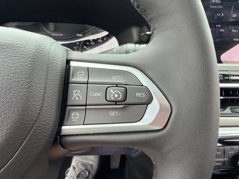 Used 2024 Jeep Compass Limited AWD/4WD image 24