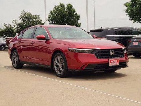 Used 2024 Honda Accord EX image 2