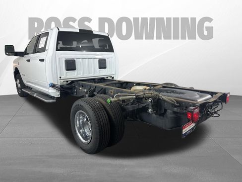 Used 2024 RAM 3500 SLT w/ Quick Order Package 2YG SLT AWD/4WD image 5