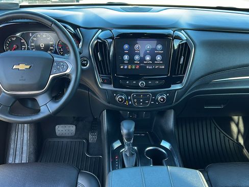 Used 2023 Chevrolet Traverse High Country image 18