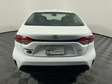 Used 2023 Toyota Corolla LE image 4