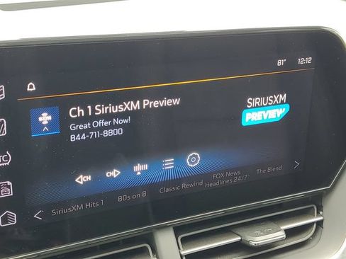 Used 2024 Chevrolet Trax RS w/ Sunroof Package FWD image 19
