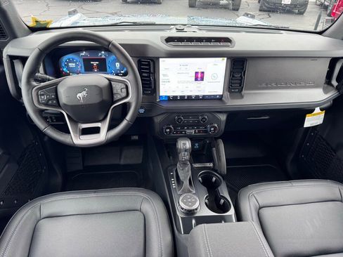 New 2025 Ford Bronco Badlands w/ Sasquatch Package image 5