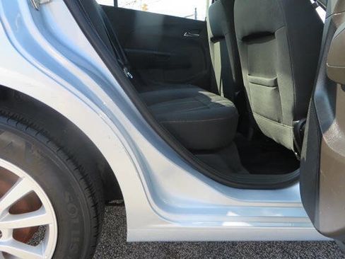 Used 2017 Chevrolet Sonic LT w/ Convenience Package image 15