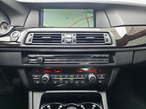 Used 2013 BMW M5 RWD image 37
