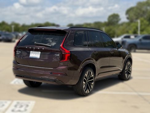 New 2026 Volvo XC90 T8 Ultra w/ Protection Package Premier AWD/4WD image 6