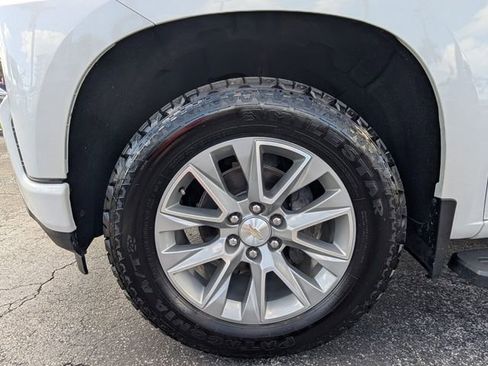 Used 2021 Chevrolet Silverado 1500 High Country w/ Technology Package image 17