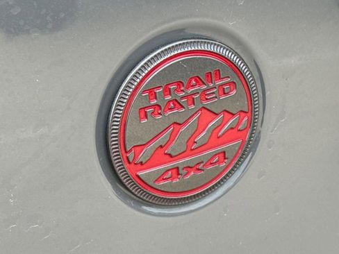 Used 2021 Jeep Wrangler Unlimited Rubicon AWD/4WD image 6