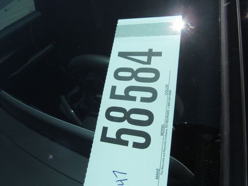 Used 2024 Cadillac Lyriq Tech RWD image 28