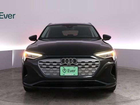 Used 2024 Audi Q8 e-tron Premium Plus w/ Premium Plus Package AWD/4WD image 12