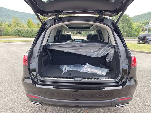 New 2026 Mercedes-Benz GLS 450 4MATIC image 12
