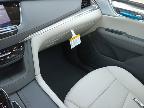 New 2026 Cadillac XT5 Premium Luxury image 19