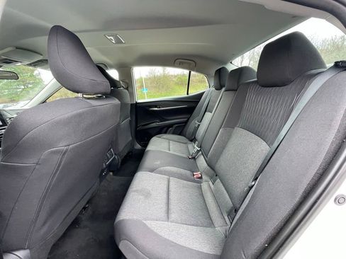 Used 2025 Toyota Camry LE FWD image 18