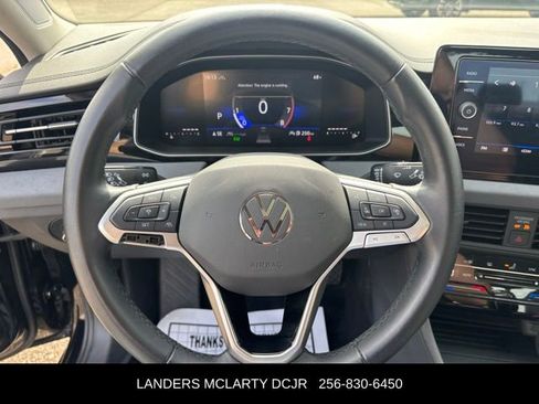 Used 2025 Volkswagen Jetta SE FWD image 23