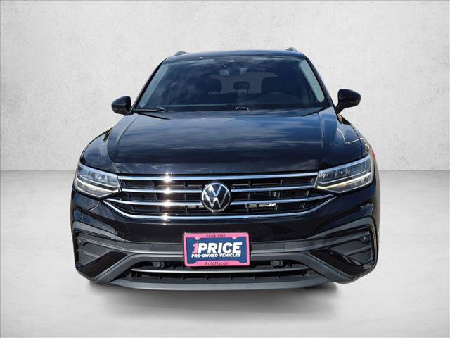 Used 2022 Volkswagen Tiguan SE AWD/4WD image 2