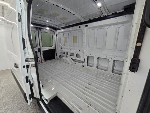 Used 2018 Ford Transit 250 148 Medium Roof RWD image 16