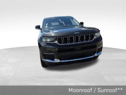 Used 2023 Jeep Grand Cherokee L Limited AWD/4WD image 6