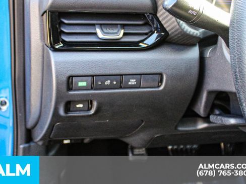 Used 2024 Nissan Sentra SV FWD image 27