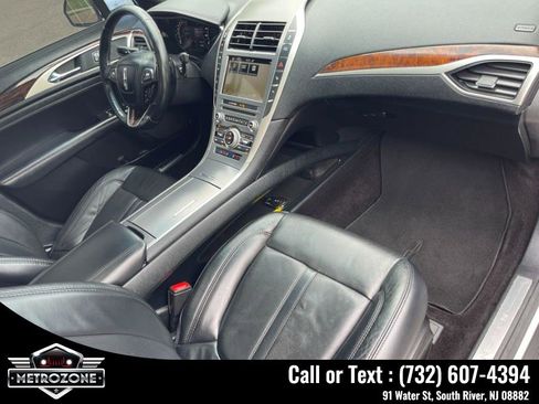 Used 2017 Lincoln MKZ Reserve w/ Technology Package AWD/4WD image 25